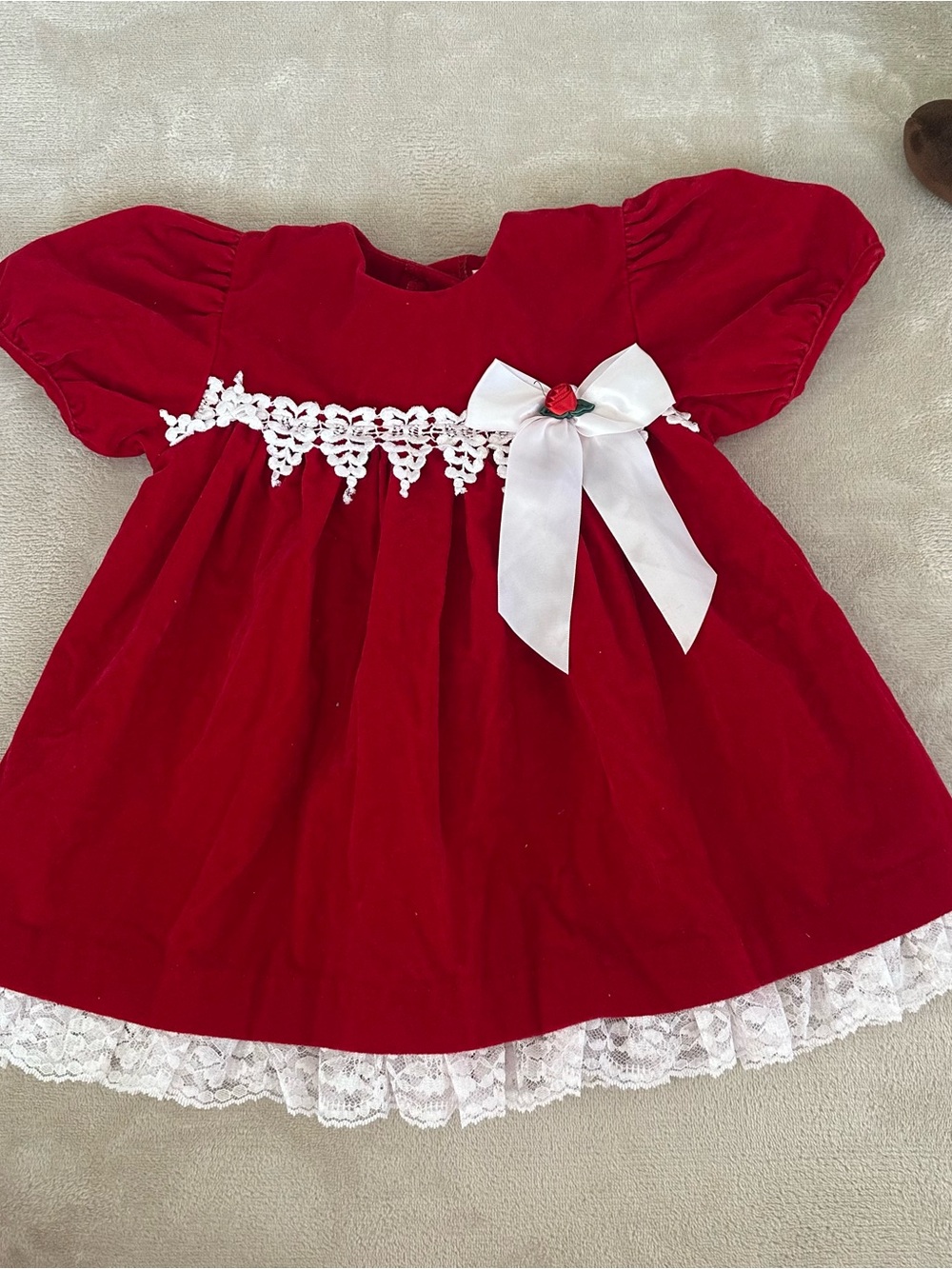 Vintage Red Velvet Lace-Trim Girls Dress with White Bow
